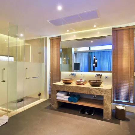 Crest Resort & Pool Villas-2